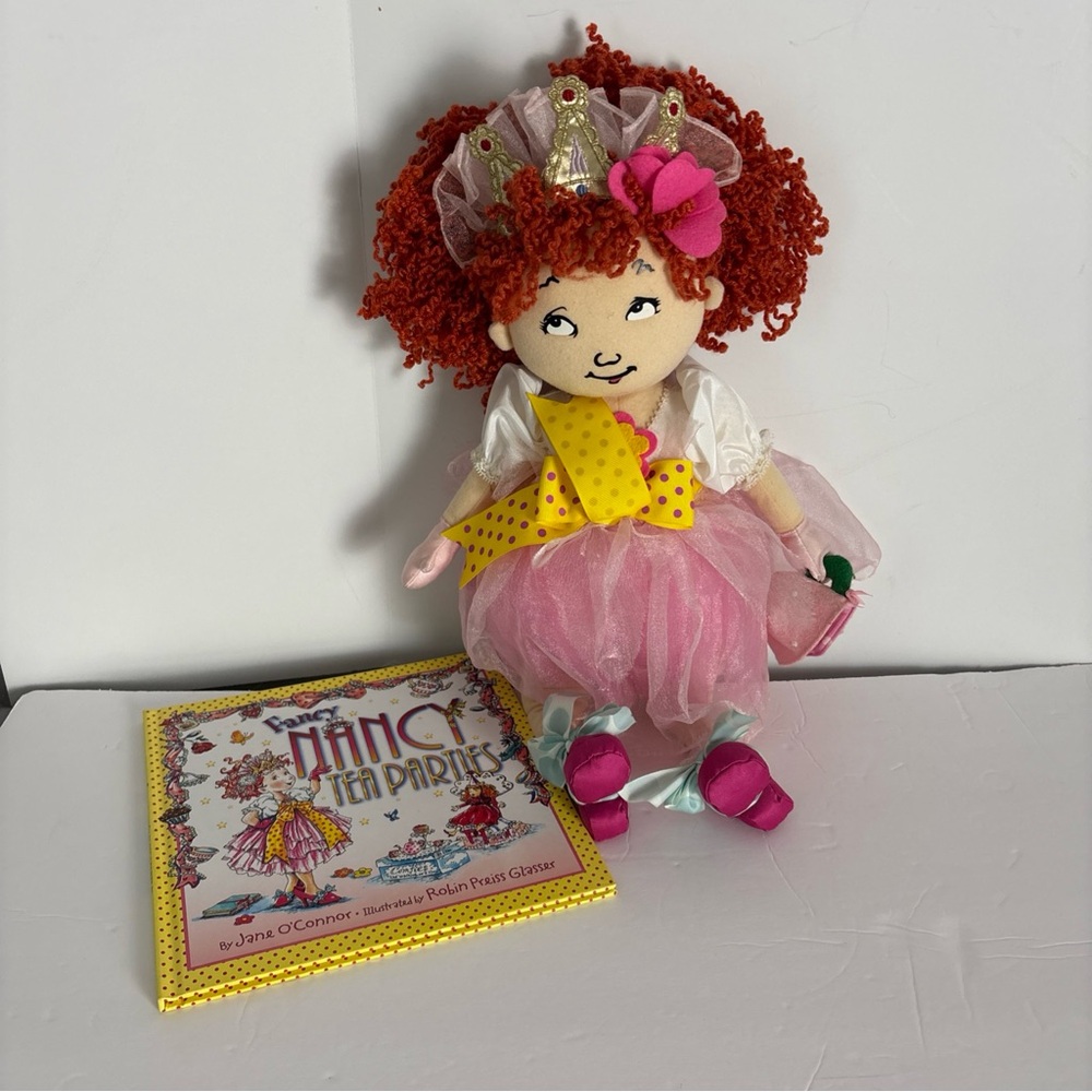 Madame Alexander Fancy Nancy Tea Party pink Fabric doll 18” w/ book